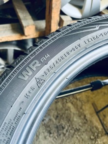 225 45 19 Nokian WR A4. Фото 9