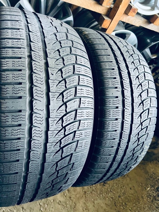 245 40 19 Nokian WR A4