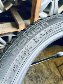 245 40 19 Nokian WR A4. Фото 7