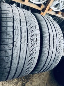 285 35 21 Pirelli P Zero Winter . Фото 4