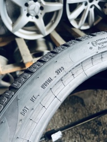 285 35 21 Pirelli P Zero Winter . Фото 8