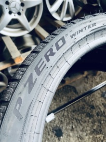 285 35 21 Pirelli P Zero Winter . Фото 6