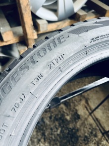 225 45 18 Bridgestone Blizzak LM001 . Фото 11