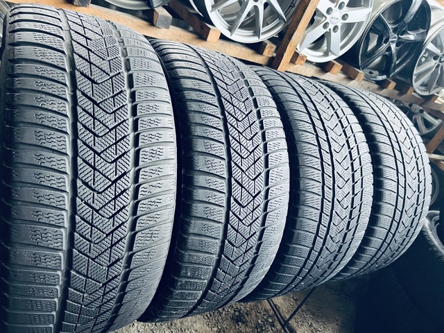  275 40 21+315 35 21 Pirelli Scorpion Winter RFT [2023] 