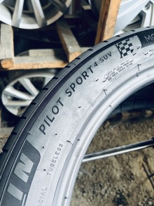 255 45 20 Michelin Pilot Sport4 . Фото 8