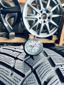 285 35 22 Goodyear Ultra Grip Performance. Фото 7
