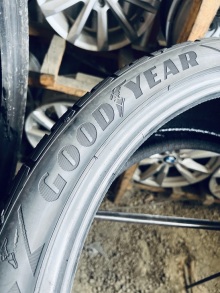 285 35 22 Goodyear Ultra Grip Performance. Фото 8