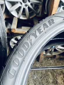 285 35 22 Goodyear Ultra Grip Performance. Фото 9