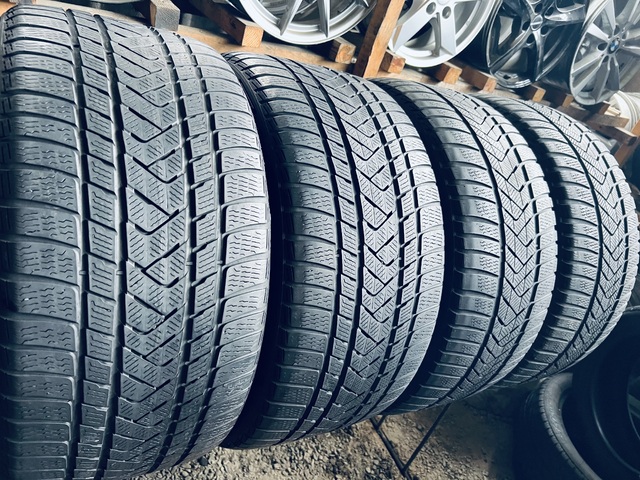 275 40 21+315 35 21 Pirelli Scorpion Winter RSC RFT [2024] 