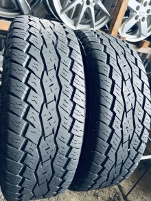 255 70 16 Toyo Open Country