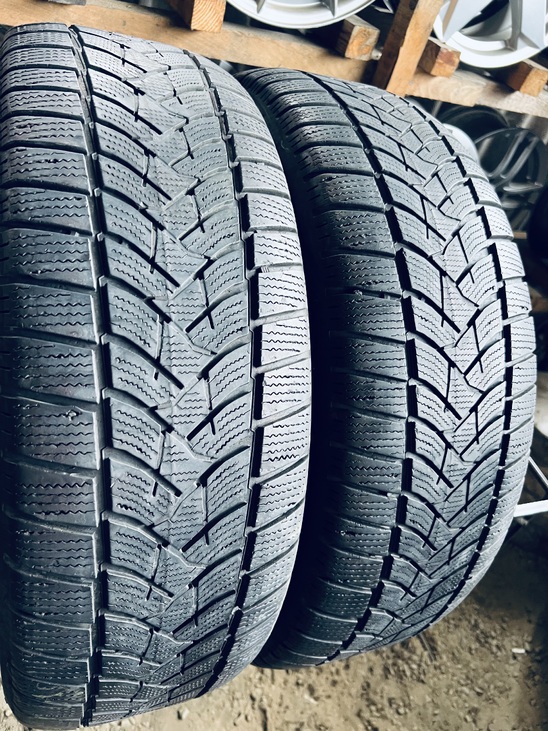 235 60 18 Dunlop Winter Sport5 