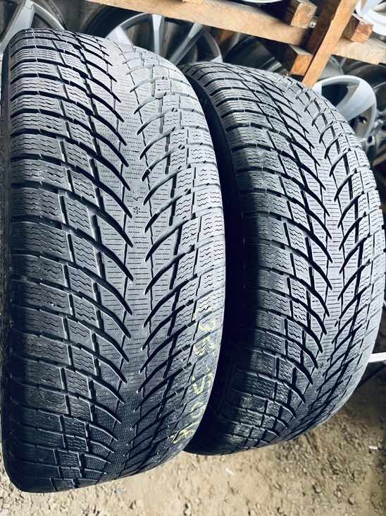 235 50 18 Nokian WR Snowproof P