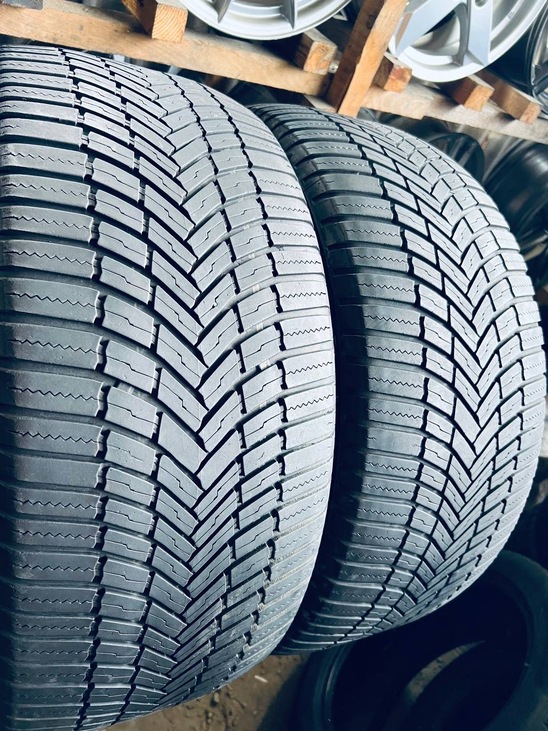 255 50 19 Bridgestone Weather Control A005 