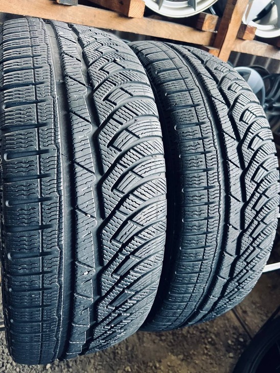 225 45 18 Michelin Pilot Alpin 