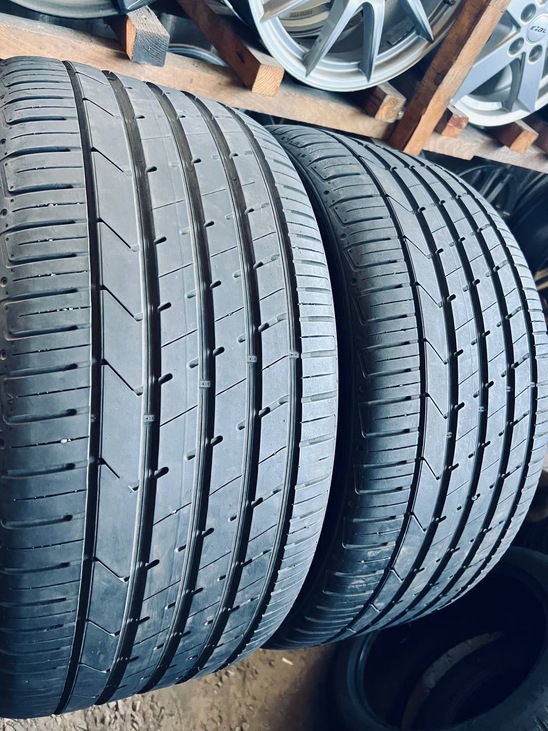 285 35 22 Hankook Ventus S1Evo2