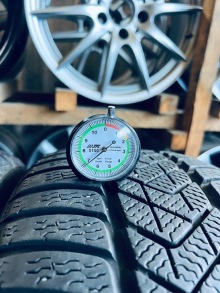 245 40 19 Pirelli Sottozero 3 Run Flat. Фото 6