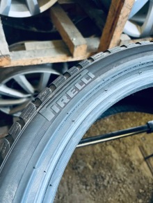245 40 19 Pirelli Sottozero 3 Run Flat. Фото 12