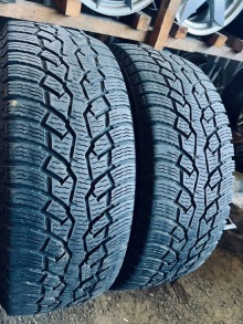235 65 16C Nokian Hakkapelitta CR4