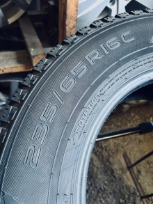 235 65 16C Nokian Hakkapelitta CR4. Фото 11