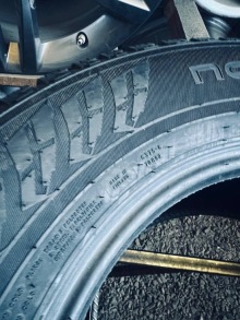 235 65 16C Nokian Hakkapelitta CR4. Фото 12