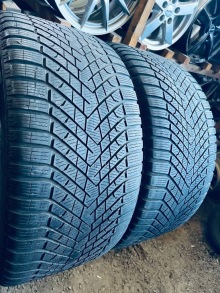 315 35 22 Pirelli Winter Scorpion2