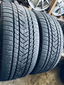 285 40 22 Pirelli Scorpion Winter
