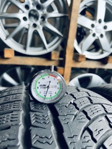 245 40 19 Nokian WR A4. Фото 9