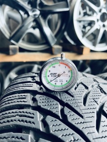 225 60 17 Nokian WR SUV4. Фото 9