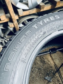 225 60 17 Nokian WR SUV4. Фото 11